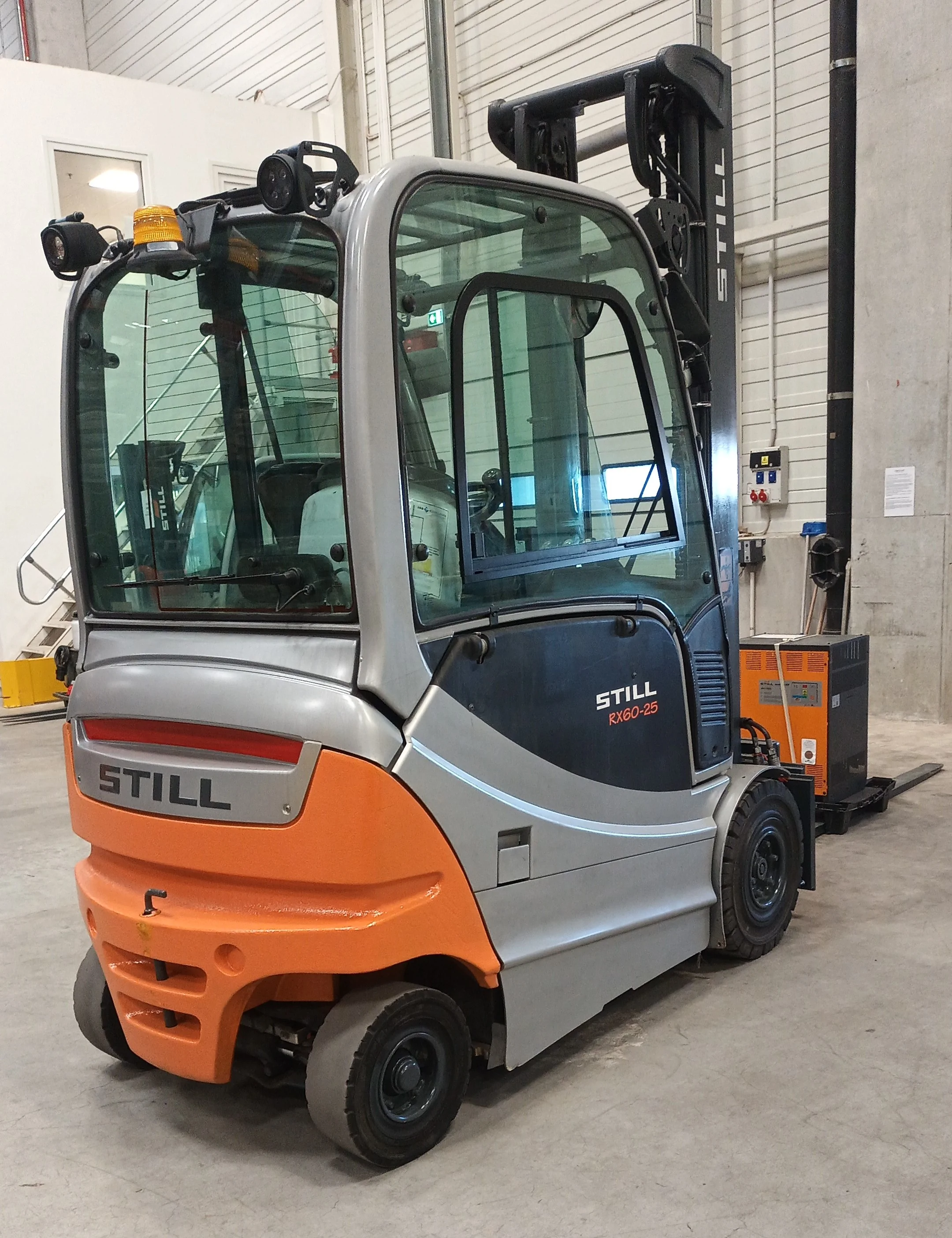 Stivuitor electric second-hand RX 60-25